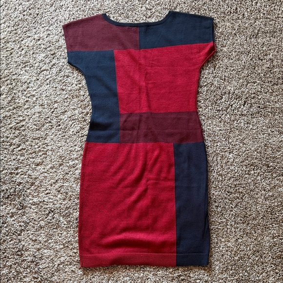 Color Block Knit Sweater Dress Bundle of 3 - Picture 7 of 12